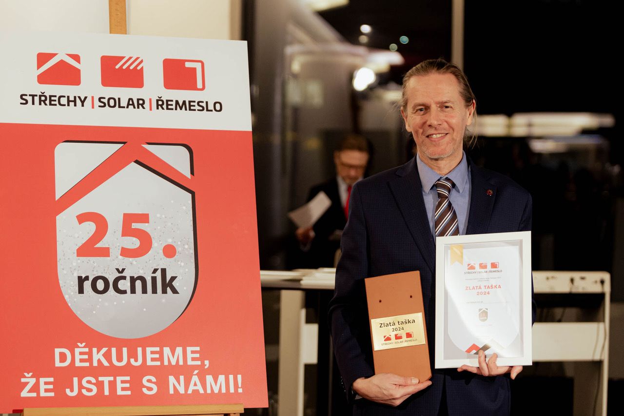We won the first prize for our Sunman lightweight solar panels at the Roofing / Solar / Wood trade fair in Prague